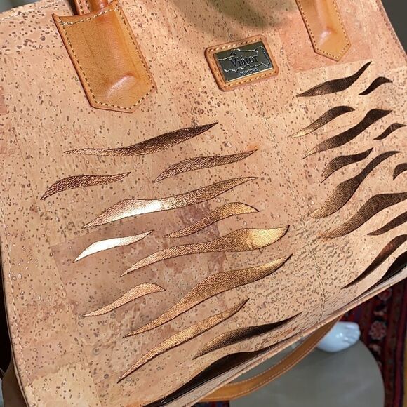 Viator Natural Portuguese Cork Vegan Crossbody Bag - Picture 8 of 11